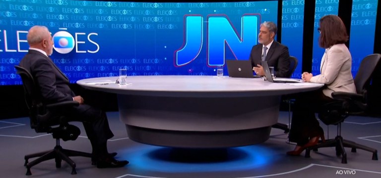 Ex-presidente Luiz Inácio Lula da Silva durante entrevista com os jornalistas William Bonner e Renata Vasconcelos