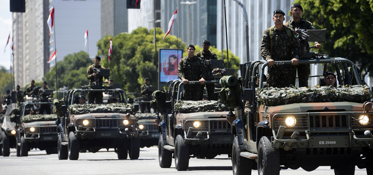 Desfile cívico-militar de 7 de Setembro no Rio de Janeiro.