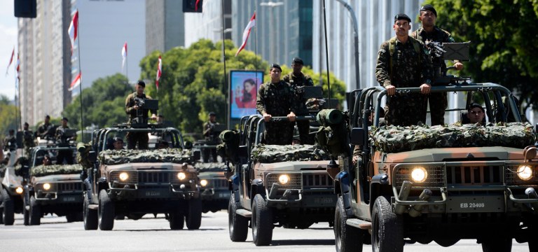 Desfile cívico-militar de 7 de Setembro no Rio de Janeiro.