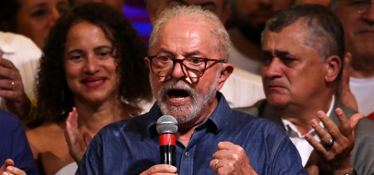 Presidente eleito Luiz Inácio Lula da Silva discursa após vencer segundo turno da eleição presidencial 30/10/2022