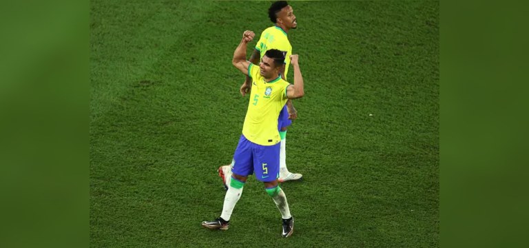 Casemiro (Brasil) finalização com o pé direito do meio da área no lado direito do gol. Assistência de Rodrygo.