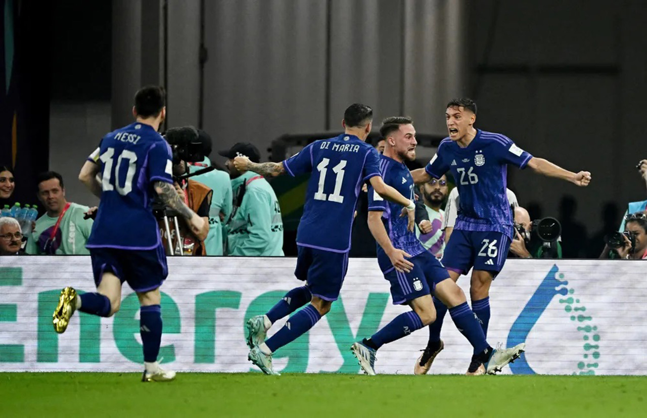 Argentina vence a Polônia e garante vaga nas oitavas