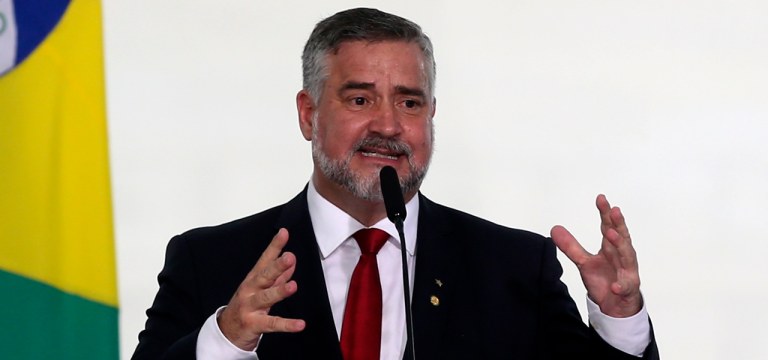 O ministro da Secretaria de Comunicação Social da Presidência, Paulo Pimenta, toma posse, no Salão Oeste do Palácio do Planalto