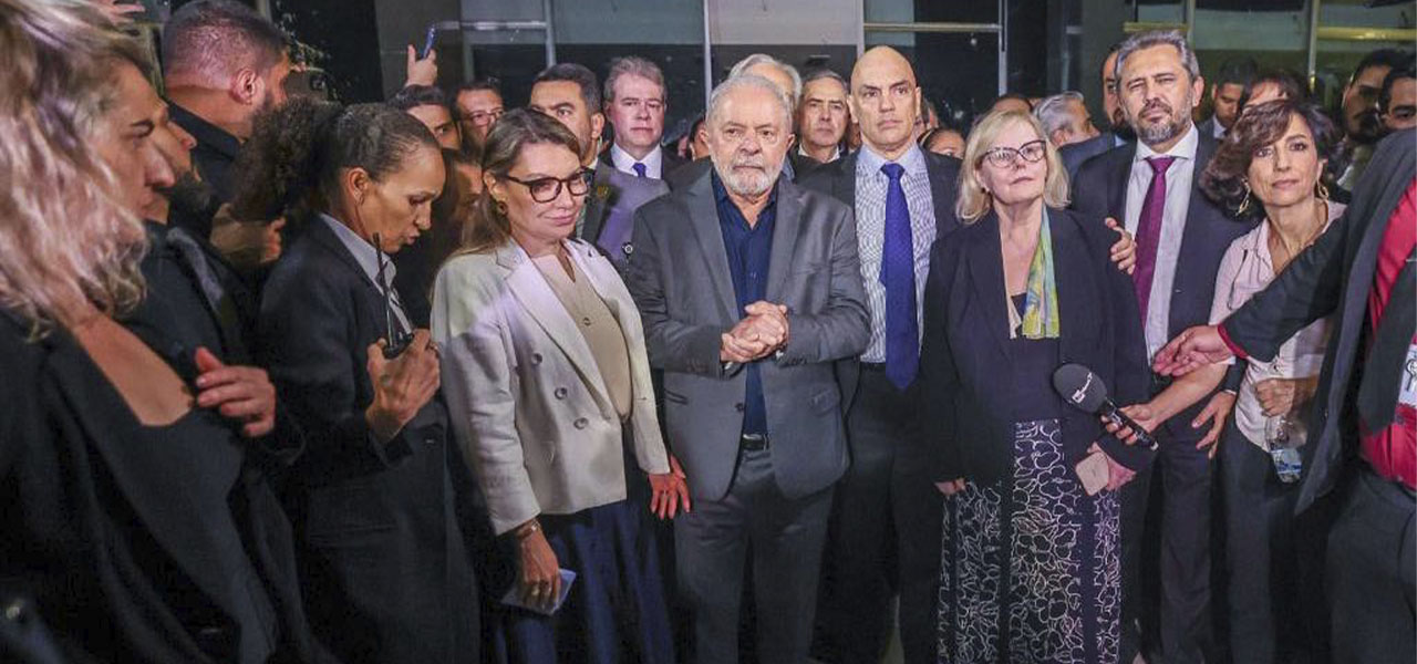 Presidente Lula, presidente do STF, Rosa Weber, ministros e governadores se unem contra atos terroristas bolsonaristas