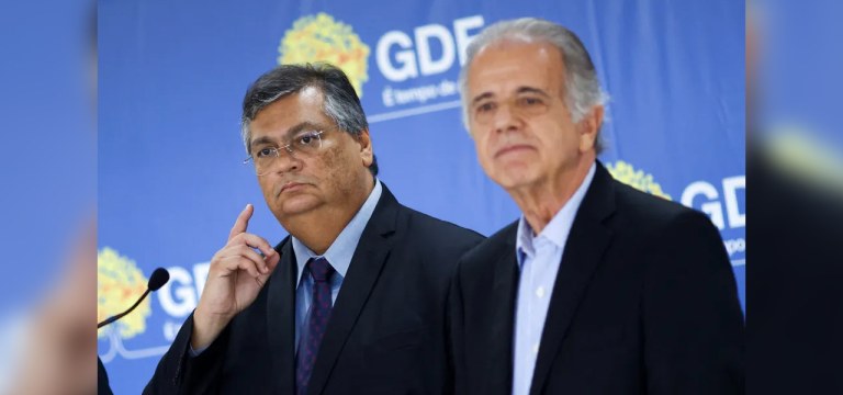 Os ministros Flávio Dino (Justiça) e José Múcio Monteiro (Defesa)