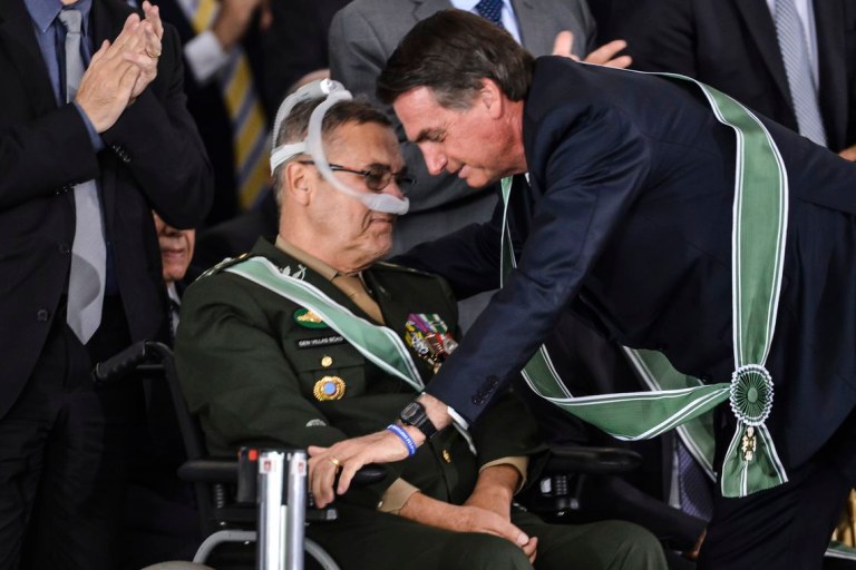 Bolsonaro e generala Villas Bôas