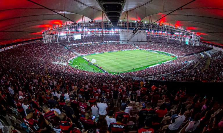 Estádio do Maracanã durante jogo do Flamengo