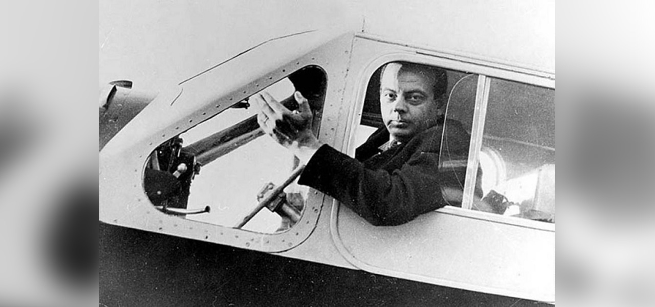 Antoine de Saint-Exupéry era piloto de avião