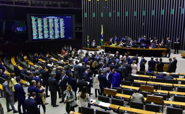 Plenário da Câmara aprova Reforma Tributária