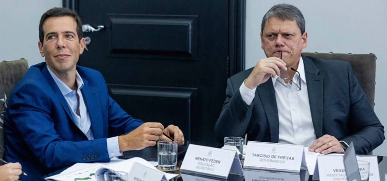 Renato Feder (à esq.) e Tarcísio de Freitas