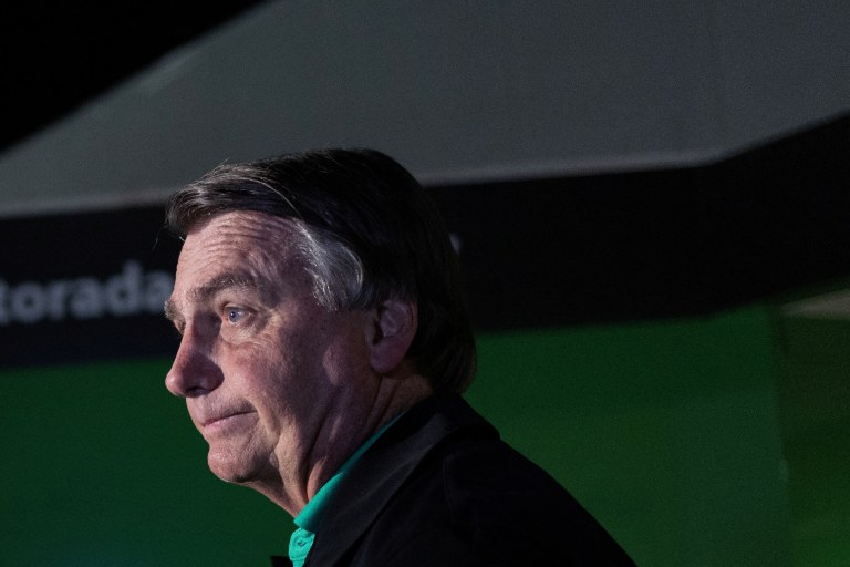 Ex-presidente Jair Bolsonaro no aeroporto de Brasília
30/06/2023