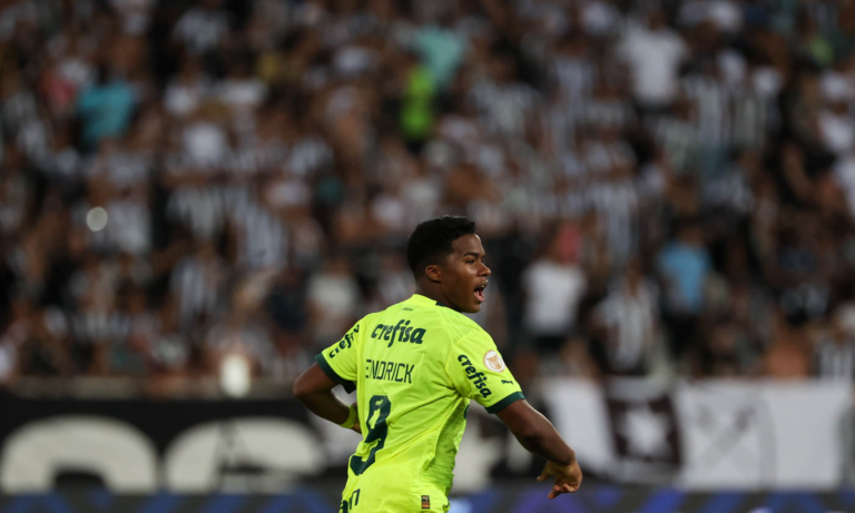 Endrick, em atuação pelo Palmeiras
