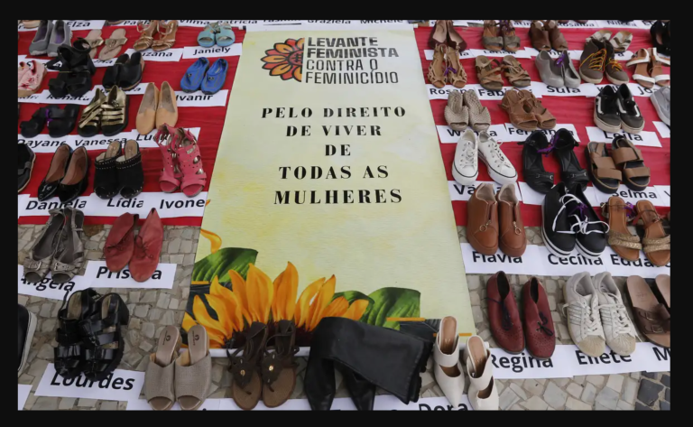Ato contra o feminicídio em Copacabana