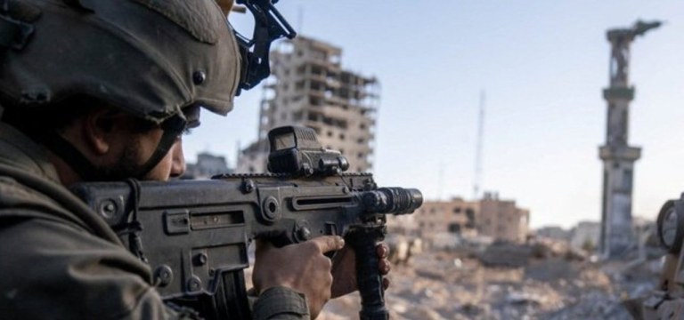 Soldado israelense em operação na Faixa de Gaza