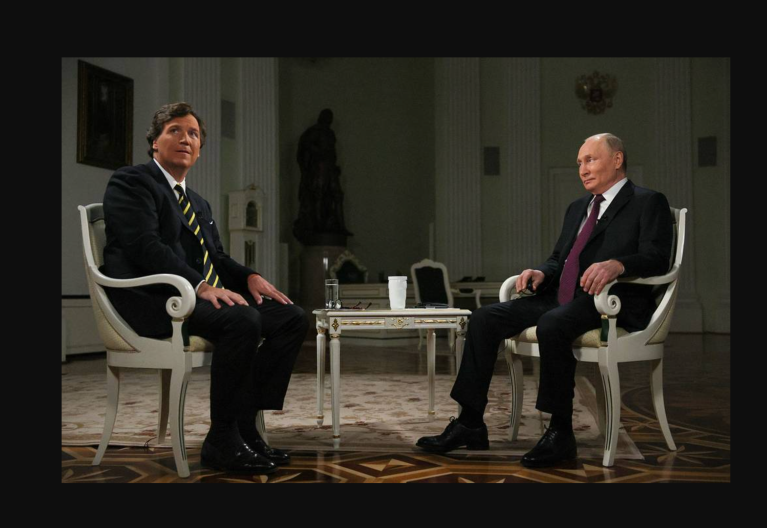 Vladimir Putin e Tucker Carlson