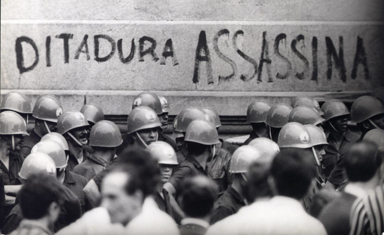 Na ditadura, o AI-5 não poupou nem mesmo os militares de perseguições