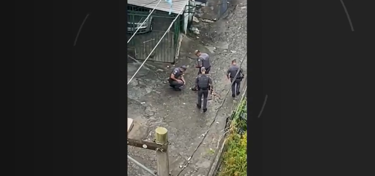 PMs em Paraisópolis (SP)