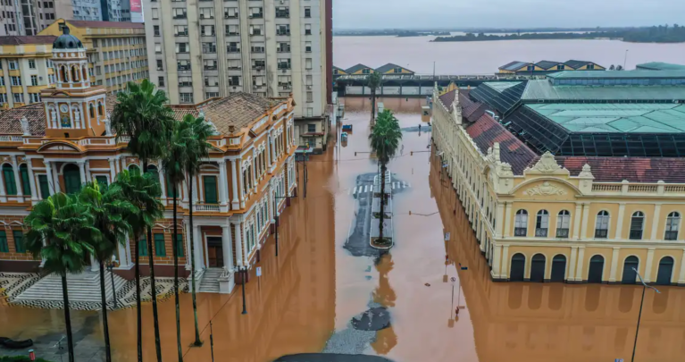 Centro de Porto Alegre inundado