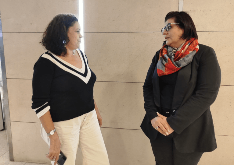 Heloísa de Carvalho e a advogada Talitha Camargo da Fonseca