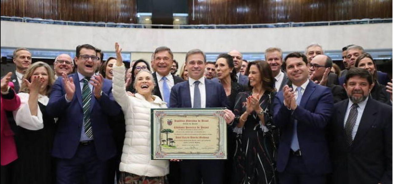 André Mendonça recebe o título de cidadão honorário do Paraná