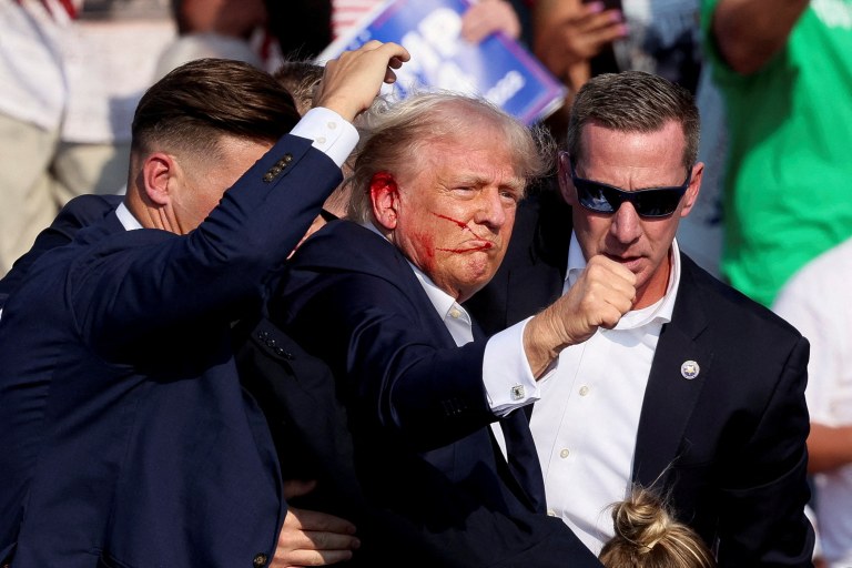 Trump sofre atentado durante comício em Butler