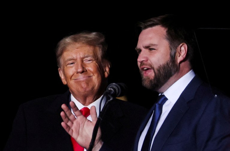 Candidato à presidência dos EUA Donald Trump em evento pré-eleição 
15/07/2024