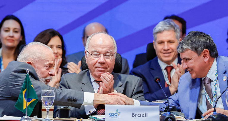 Sessão de abertura da reunião ministerial da força-tarefa para o estabelecimento de uma Aliança Global contra a Fome e a Pobreza
