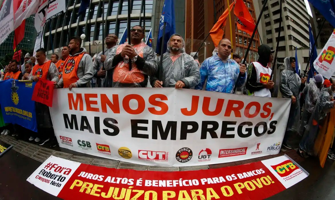 Protesto em São Paulo contra Roberto Campos Neto