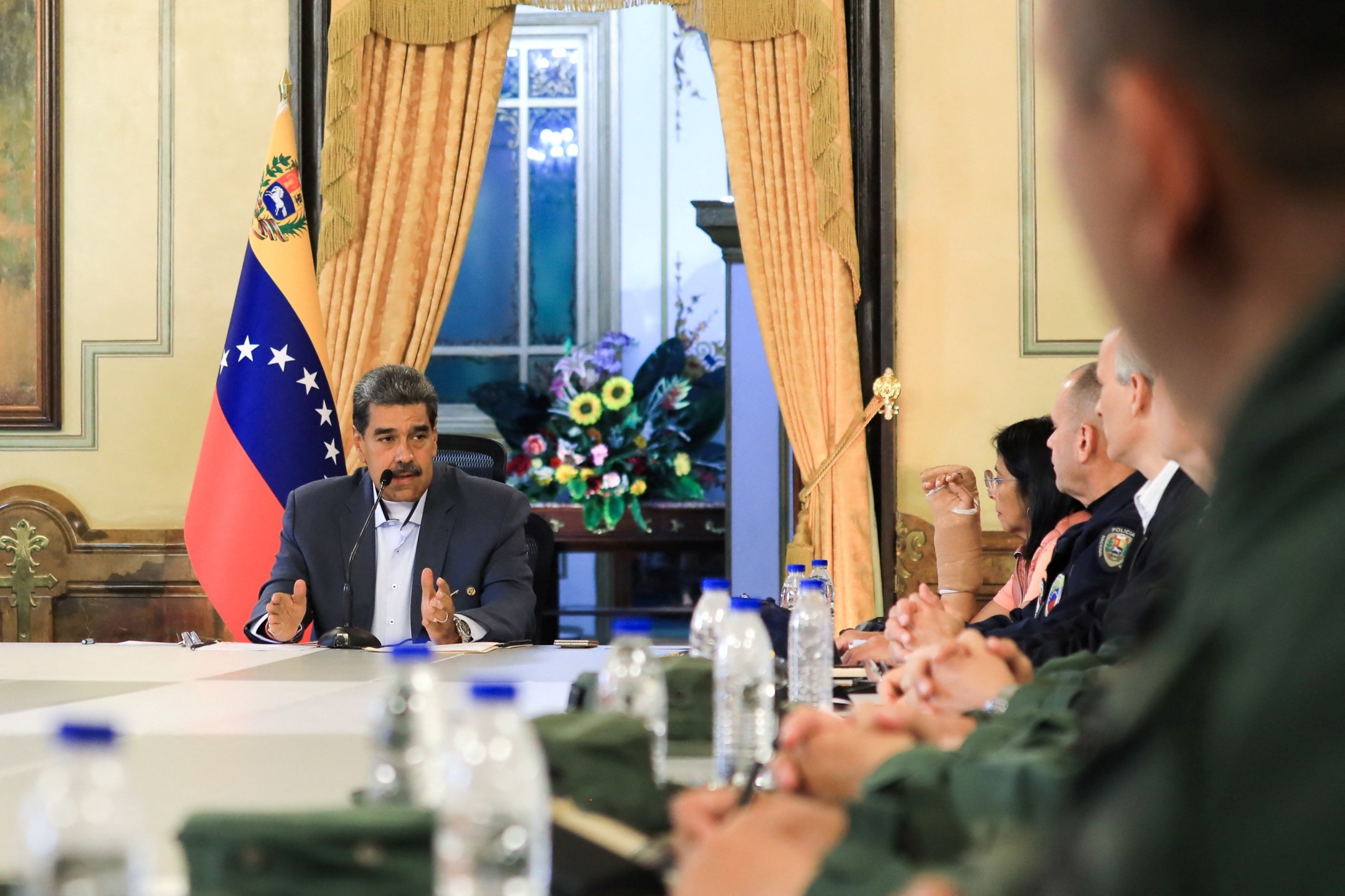 Presidente venezuelano, Nicolás Maduro, reúne-se com o Conselho de Estado e o Conselho de Defesa, em Caracas
30/07/2024
Palácio de Miraflores/via REUTERS