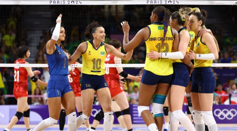 Seleção feminina de vôlei
