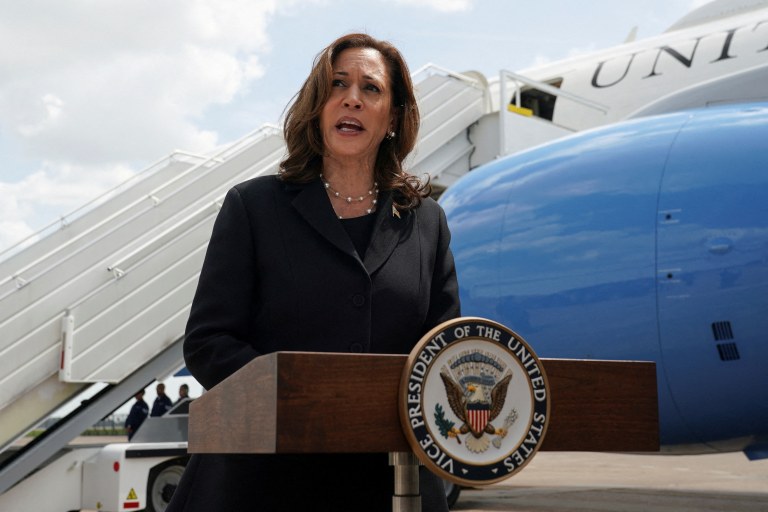Vice-presidente e provável candidata democrata à Presidência dos EUA, Kamala Harris, em Houston
01/08/2024 REUTERS/Kevin Lamarque