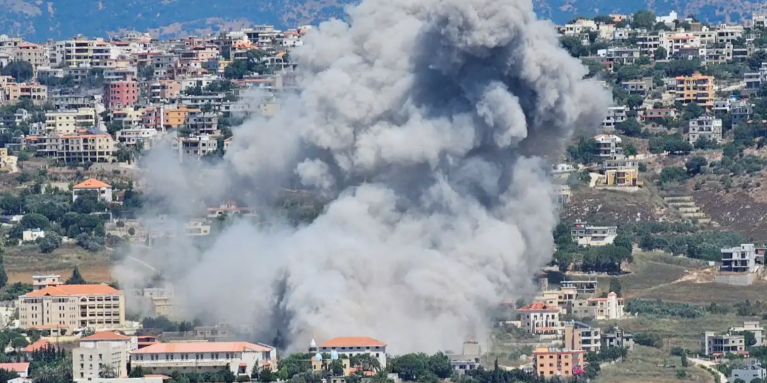 Hezbollah bombardeia Israel com drones e promete novos ataques