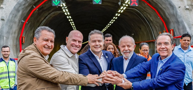 Rui Costa, Sérgio Garcia, Renan Filho, Lula e Décio Lima