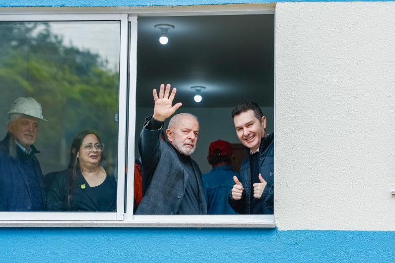 16.08.2024 - Presidente Luiz Inácio Lula da Silva e o ministro das Cidades, Jader Filho, durante visita e entrega de Unidade Habitacional do “Minha Casa, Minha Vida”, no Empreendimento Morada da Fé, em Porto Alegre - RS.