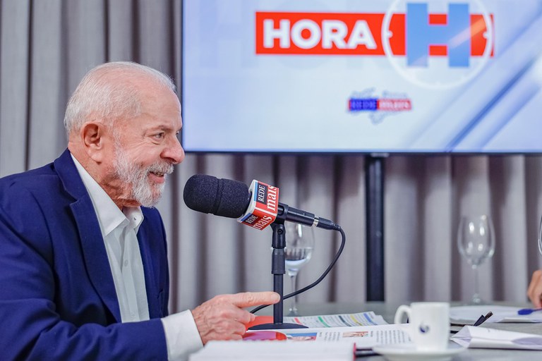 O presidente Lula durante entrevista para rádio paraibana