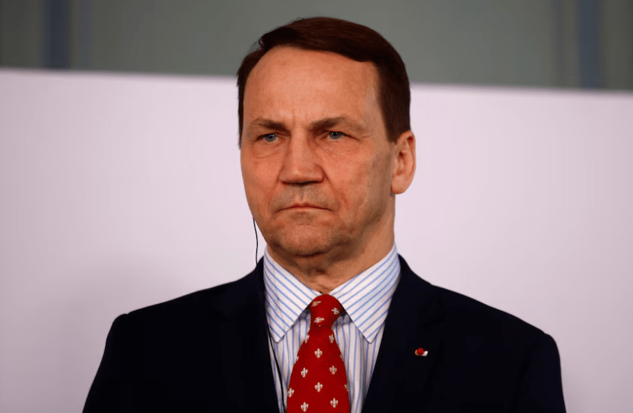 O ministro das Relações Exteriores da Polônia, Radoslaw Sikorski