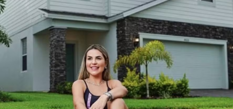 Deolane Bezerra