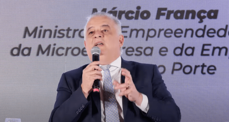 Ministro Márcio França fala durante evento que discute autonomia do BC, promovido pela TV 247, TV Conjur e Prerrogativas, com oferecimento de Vallya e Cerrado Asset, 4 de setembro de 2024, Brasília-DF