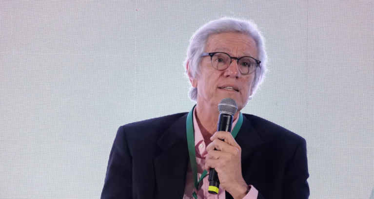 Paulo Nogueira Batista Jr. fala durante evento que discute autonomia do BC, promovido pela TV 247, TV Conjur e Prerrogativas, com oferecimento de Vallya e Cerrado Asset, 4 de setembro de 2024, Brasília-DF
