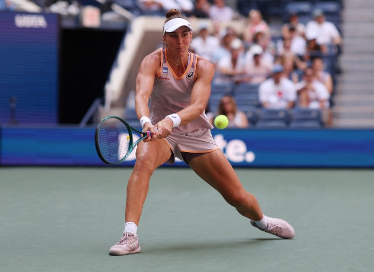 Bia Haddad perde para Karolina Muchova e está eliminada do US Open
04/09/2024