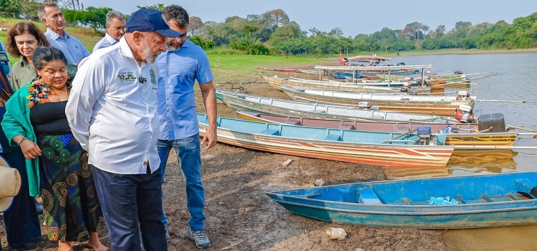 Presidente da República, Luiz Inácio Lula da Silva, durante visita a comunidade em Manaquiri