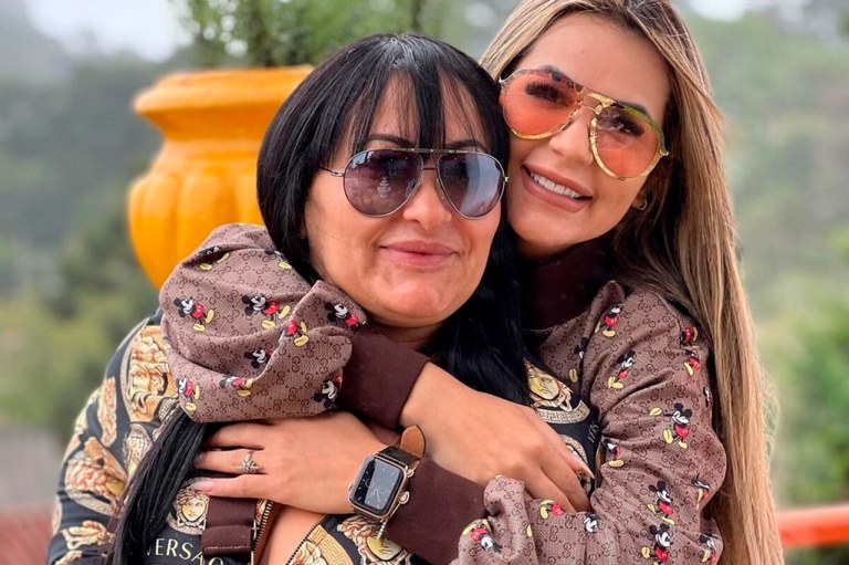 Solange Alves (na frente) e Deolane Bezerra