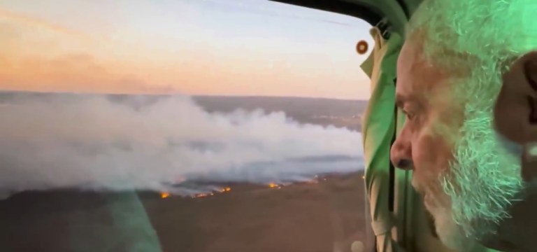 Lula sobrevoa Parque Nacional de Brasília