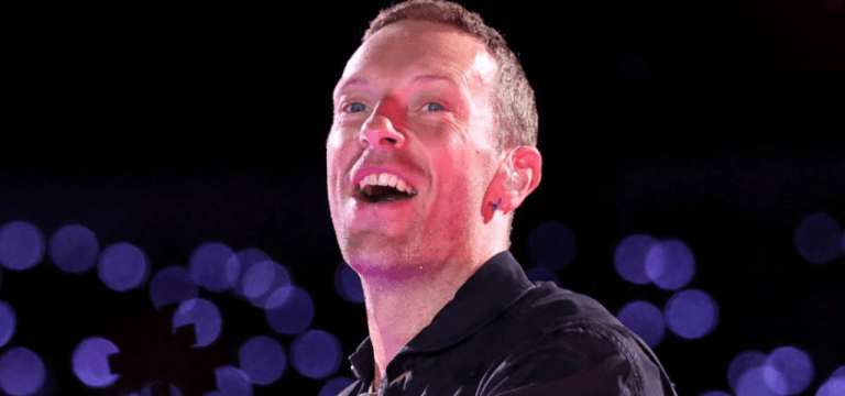 Chris Martin em show do Coldplay na Califórnia