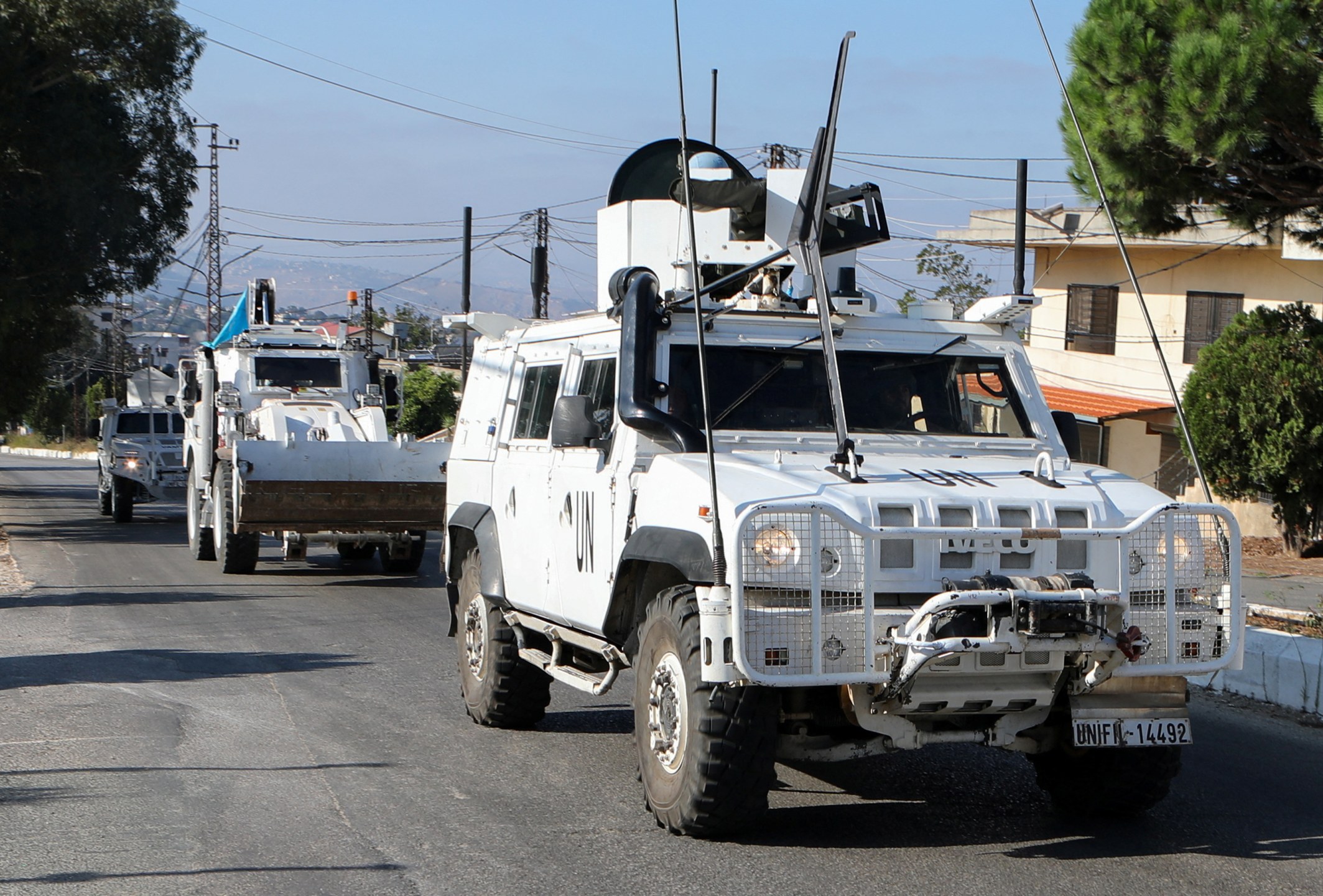 Veículos da Unifil são vistos em Marjayoun, no Líbano, perto da fronteira com Israel
11/10/2024