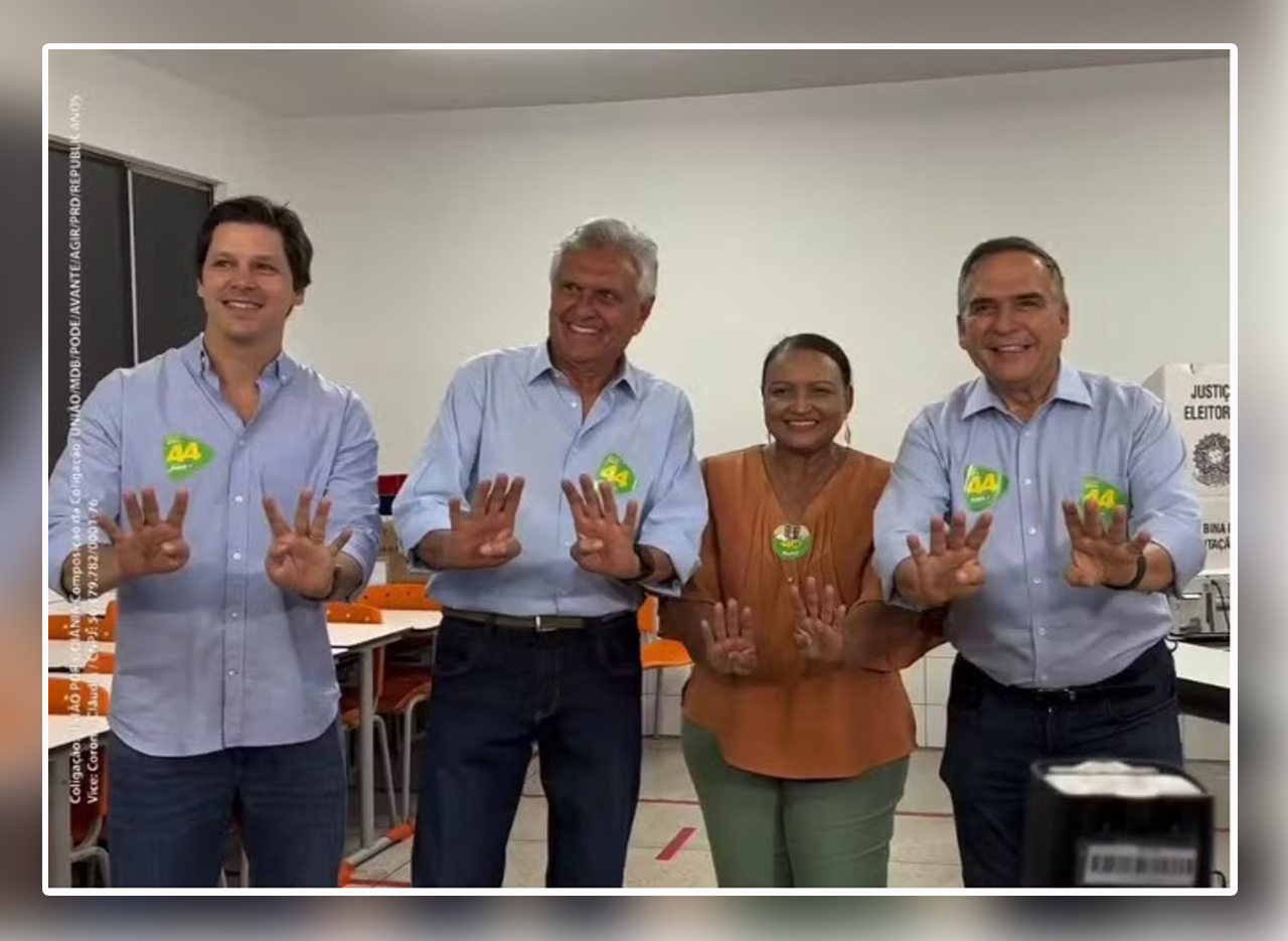 Ronaldo Caiado (o segundo da esq.para a dir.) em Goiânia