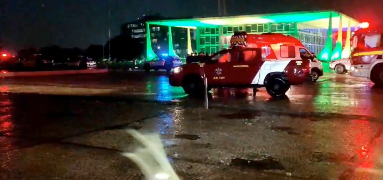 Agentes isolam área em Brasília