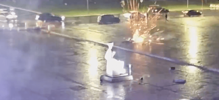 Terrorista bolsonarista se mata na Praça dos Três Poderes, Brasília-DF