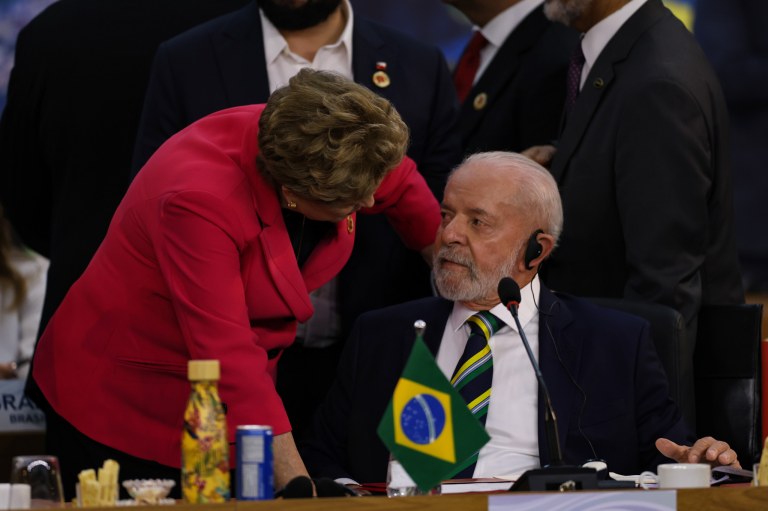 Rio de Janeiro (RJ), 18/11/2024 – A presidenta do New Development Bank (NDB), Dilma Rousseff, e o presidente do Brasil, Luiz Inácio Lula da Silva, durante lançamento da Aliança Global Contra a Fome e a Pobreza, no G20, na zona central da capital fluminense