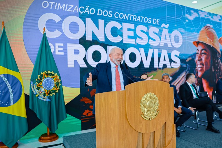Presidente Lula durante Cerimônia de divulgação do Programa de Otimização de Contratos de Concessão de Rodovias